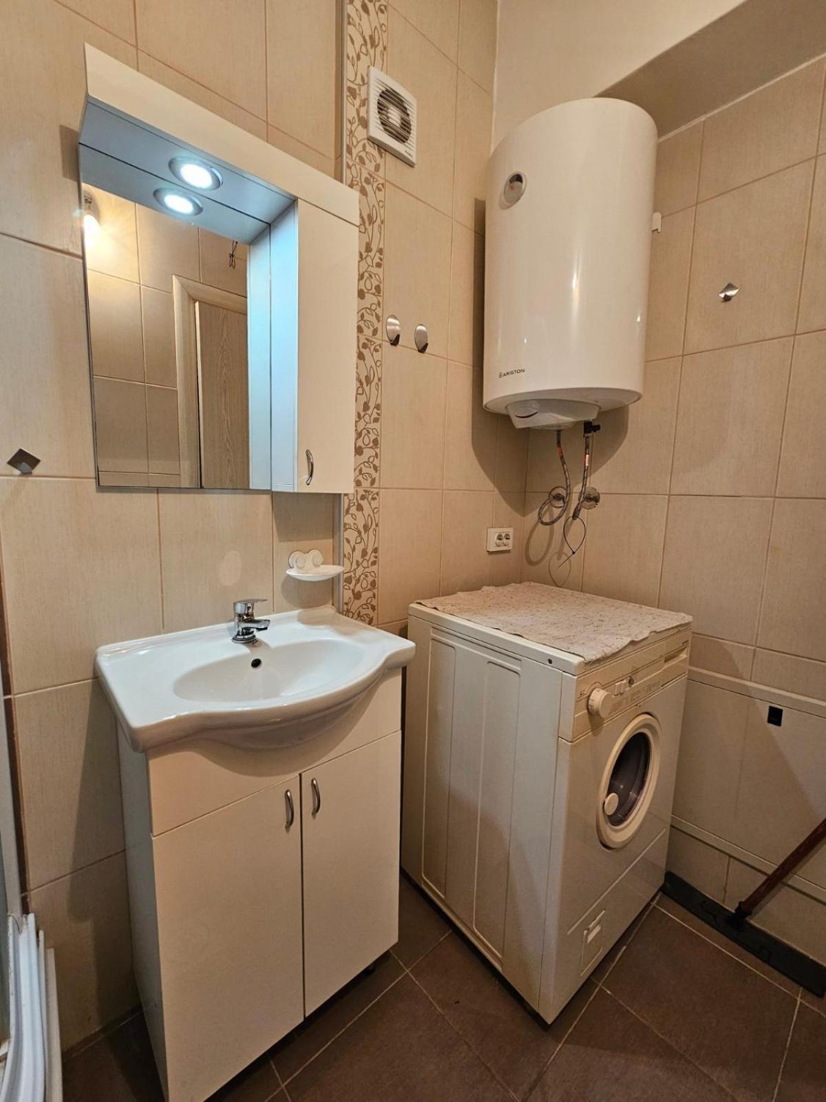 East Gate Apartment Studio Skopje Bagian luar foto