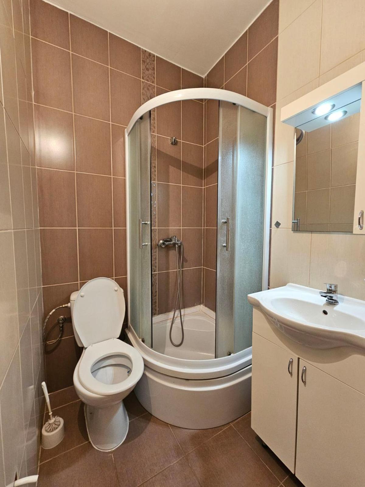 East Gate Apartment Studio Skopje Bagian luar foto